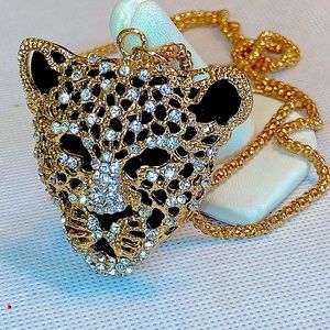 Leopard Necklace!